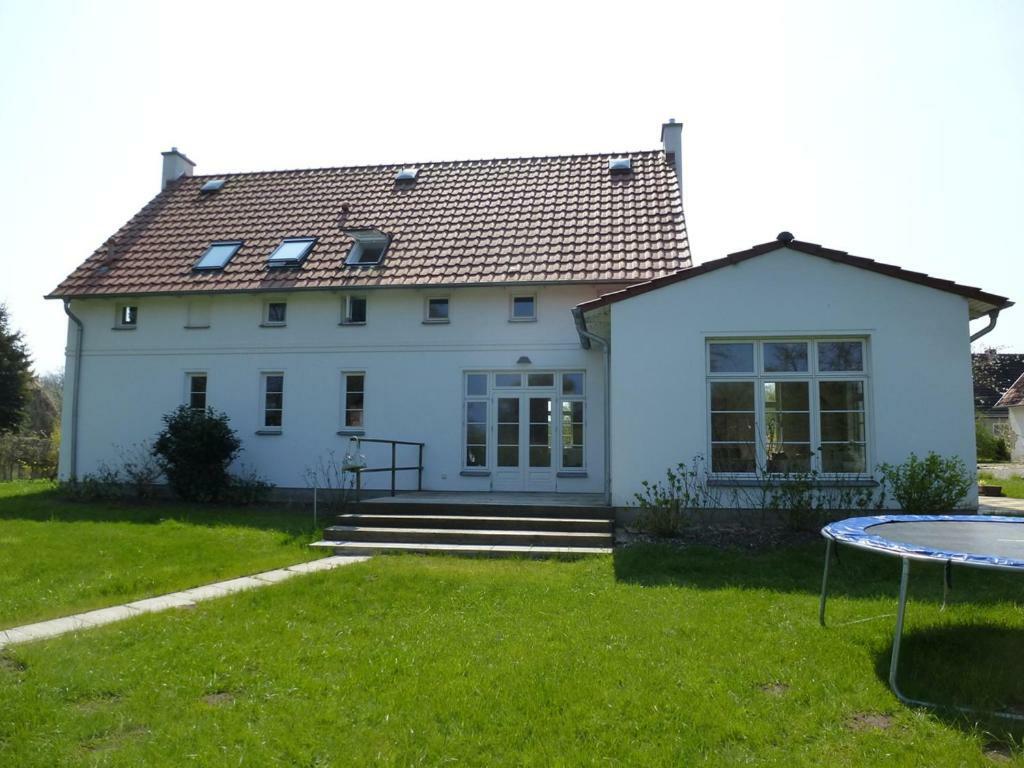 Traumhaftes Luxus-Ferienhaus Warnkenhagen  Exteriör bild