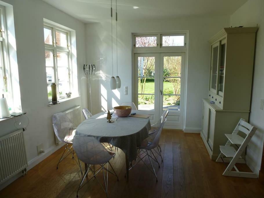 Traumhaftes Luxus-Ferienhaus Warnkenhagen  Exteriör bild