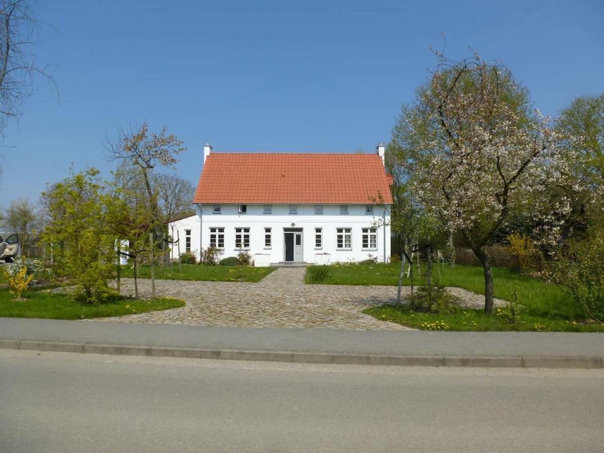 Traumhaftes Luxus-Ferienhaus Warnkenhagen  Exteriör bild