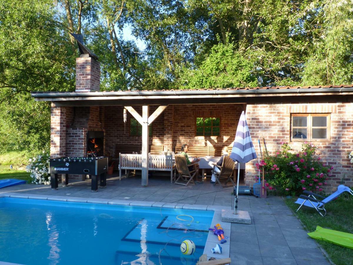 Traumhaftes Luxus-Ferienhaus Warnkenhagen  Exteriör bild