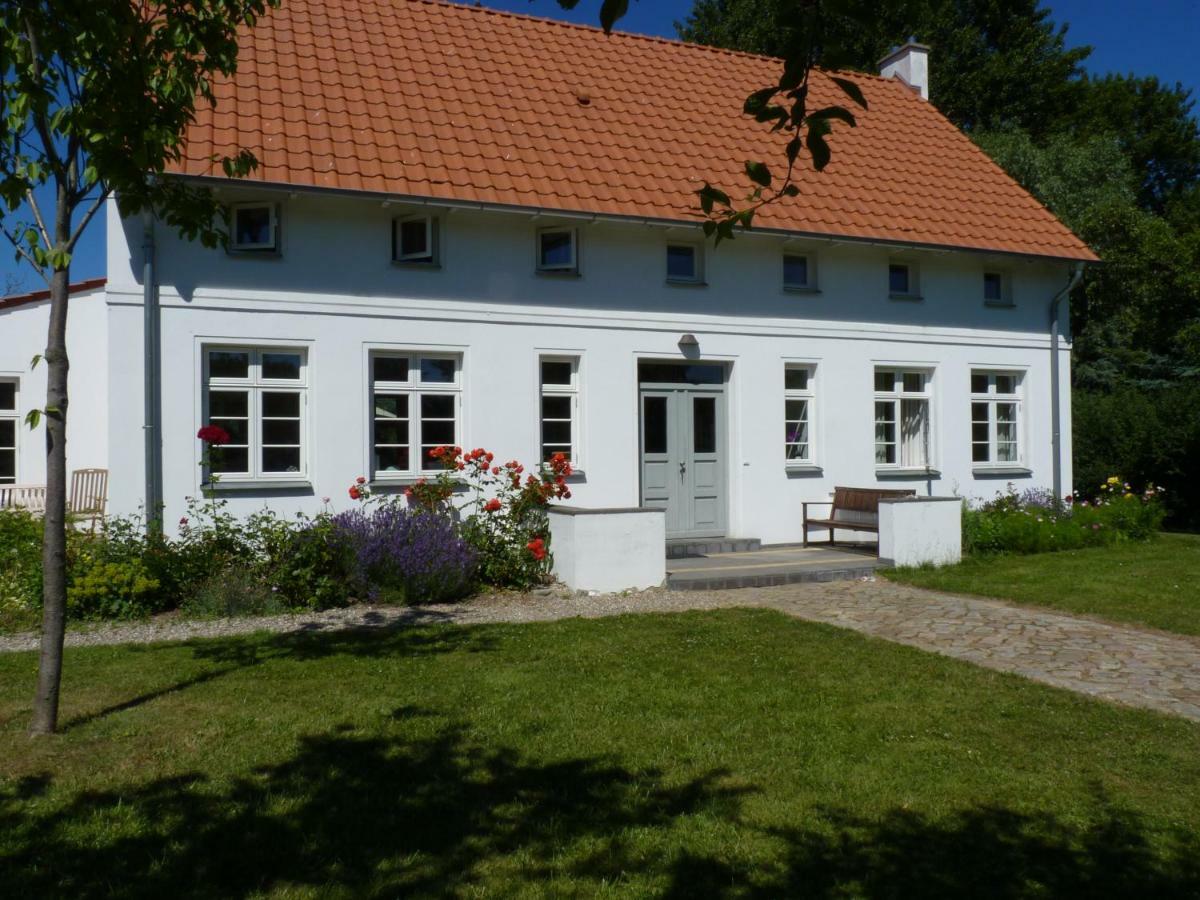 Traumhaftes Luxus-Ferienhaus Warnkenhagen  Exteriör bild